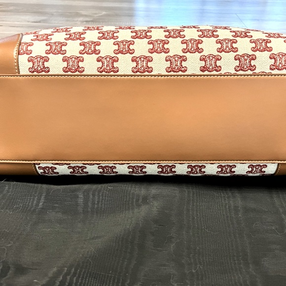 Celine Tote - Picture 4 of 4